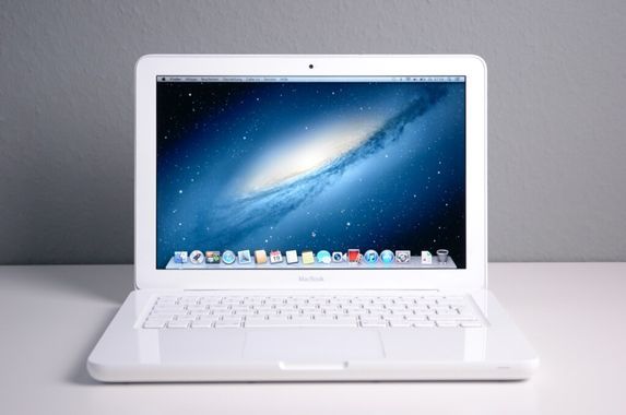 White Macbook